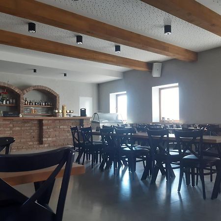 Penzionmoravia Moravská Nová Ves Zewnętrze zdjęcie